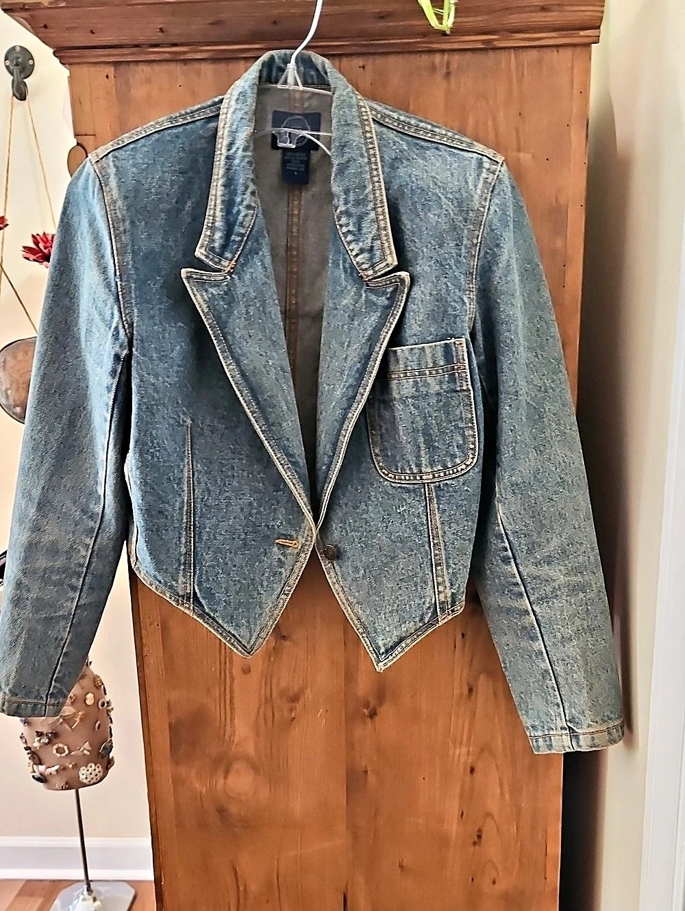 Vintage Cropped Denim Blazer in Blue Size Small Like New